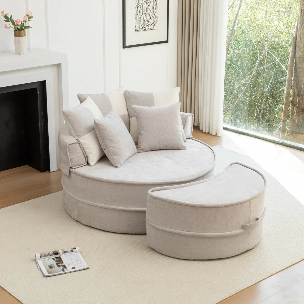 Rund sofa med 5 puder og fodskammel