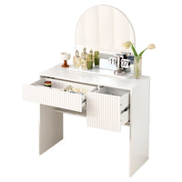 Moderne hvidt makeupbord med spejl
